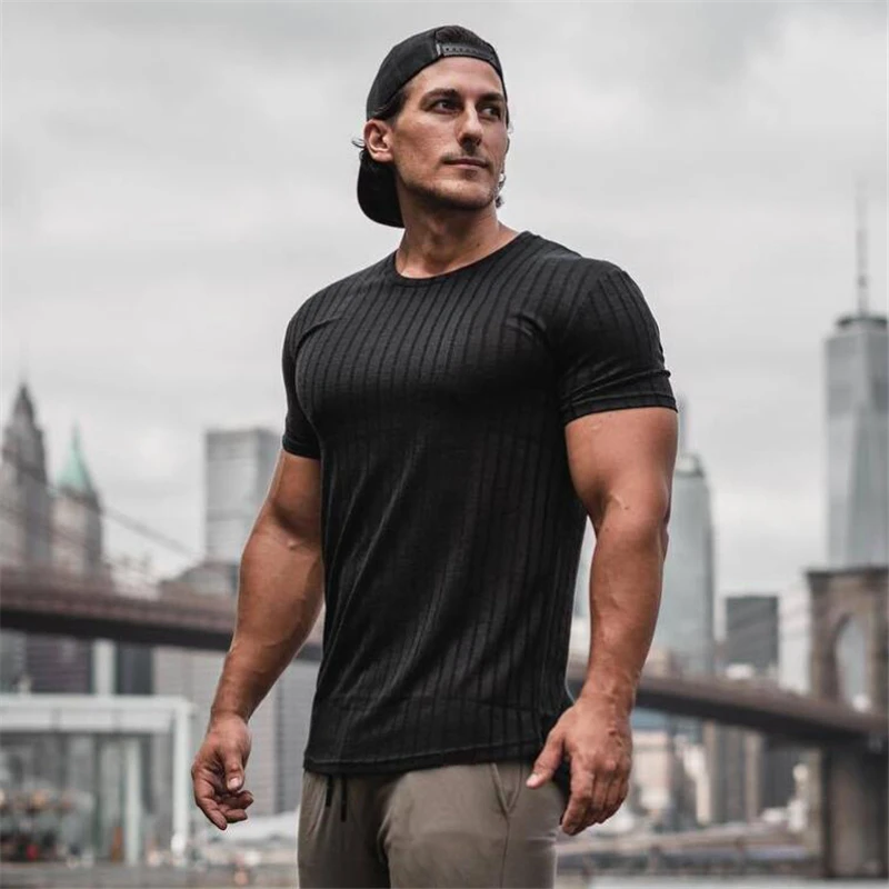 

2019 Summer Fashion Men's T-shirt Sweater O-Neck Slim Fit Knittwear Mens Short Sleeve Pullovers Tshirts Men Fitness Pull Homme