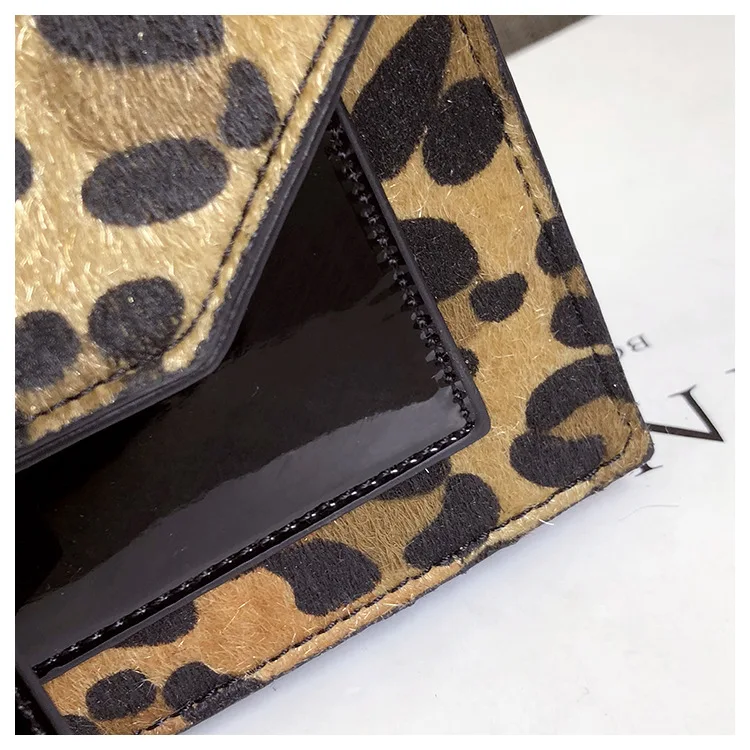 9553939195_1650008131