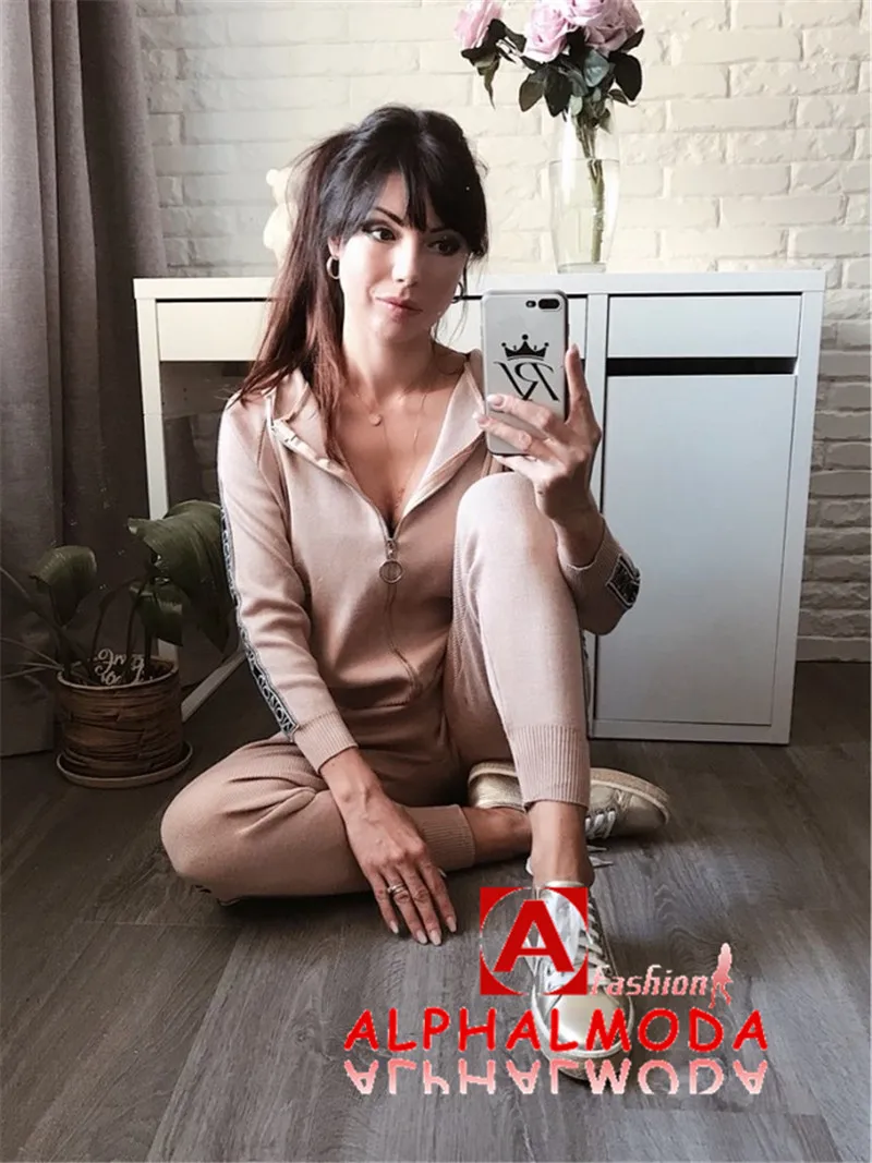 UTB8Rr45DpfFXKJk43Otq6xIPFXaB.jpg_640x10000_