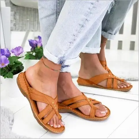 Cena 2019 klapki damskie duże rozmiary płaskie Strappy Gladiator klapki stałe damskie klip buty z palcami Flip Flop chaussures femme