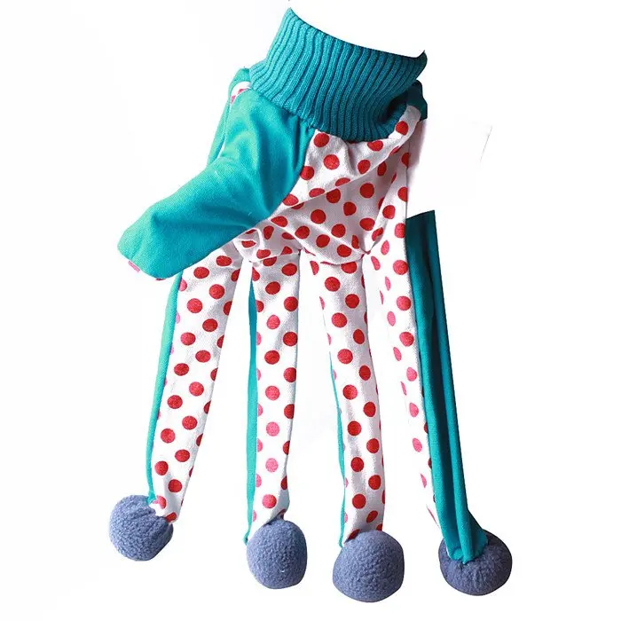 

Cat's Toys Cat Play Glove One Size Fits All gloveToy With Balls