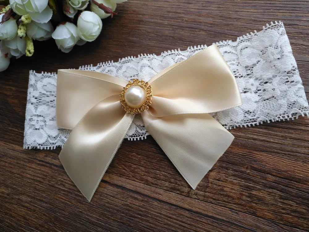 Wedding Garter Vintage Navy Ribbon Bow Bridal Lace garter with Rhinestone Wedding Garter Vintage Navy Ribbon Bow Bridal Lace garter with Rhinestone