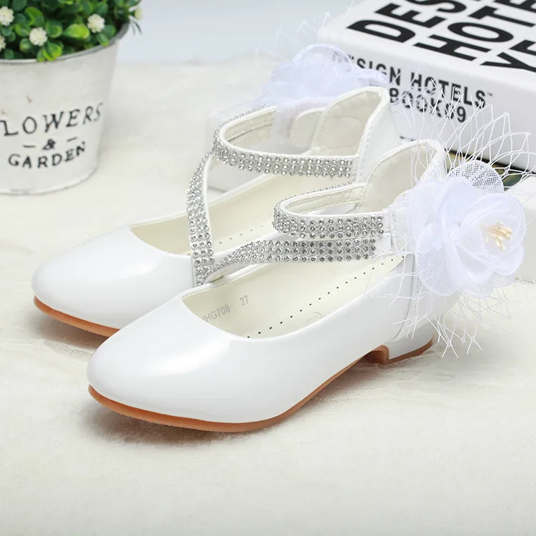 

New Style Girls Patent PU Leather Flower Elegant Shoes Princess Children Shoes Soft Bottom Flat Princess Dancing Shoes with Heel