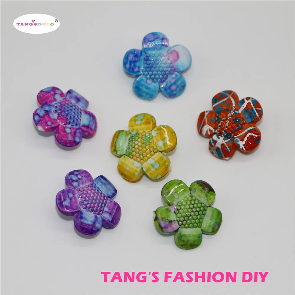 

20PCS--DIY colorful FLOWER SHAPE 2.2cm button---can choose color