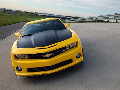 2013_Chevrolet-Camaro_1LE_002_387085_m