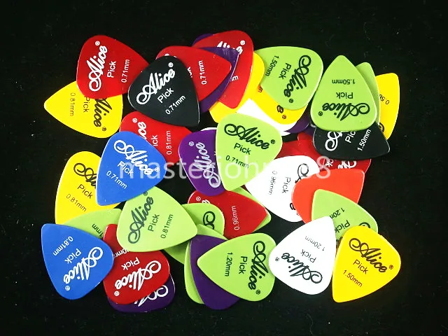 Alice Clear Transparent Acoustic Electric Guitar Picks Plectrums 100 Pack :  : Musical Instruments, Stage & Studio