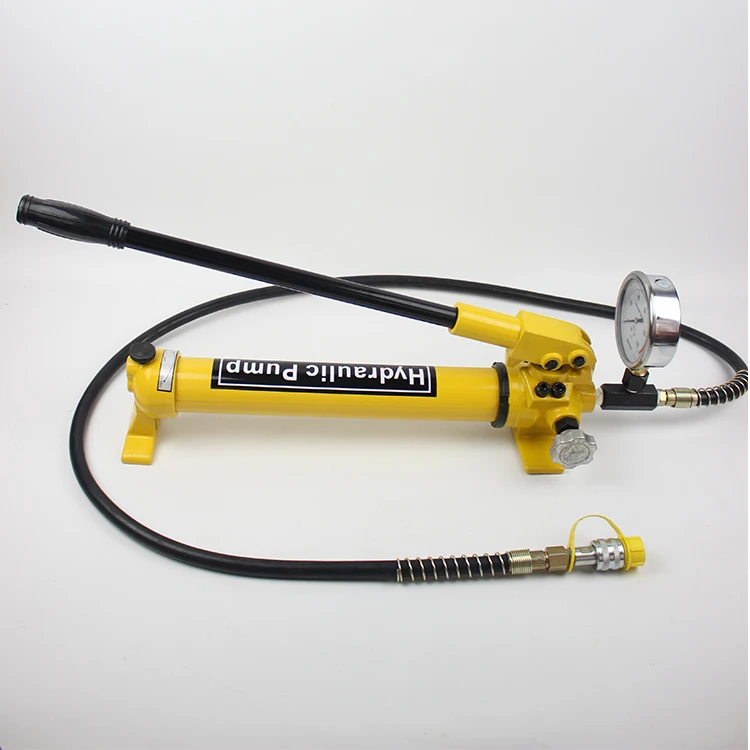 Manual hydraulic pumps with gauge CP 700Cin Hydraulic Tools from Tools