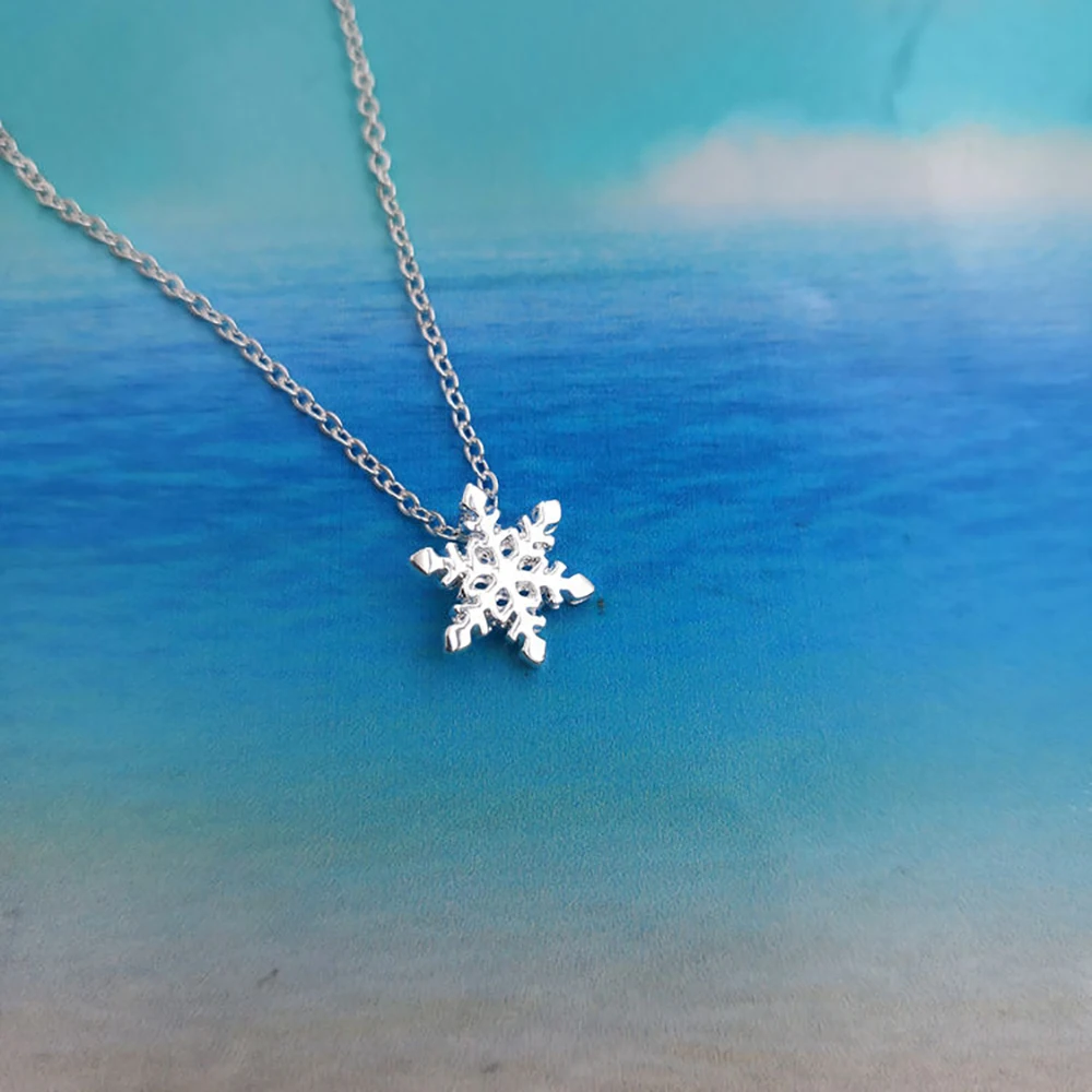 

SanLan Tiny And Dainty Snowflake Necklace