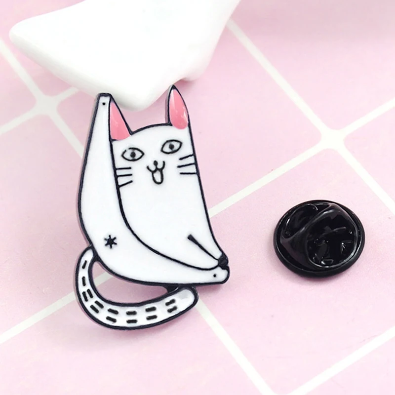 Мультяшная белая забавная брошь в форме кошки делающей разрезы Милая на лацкан с