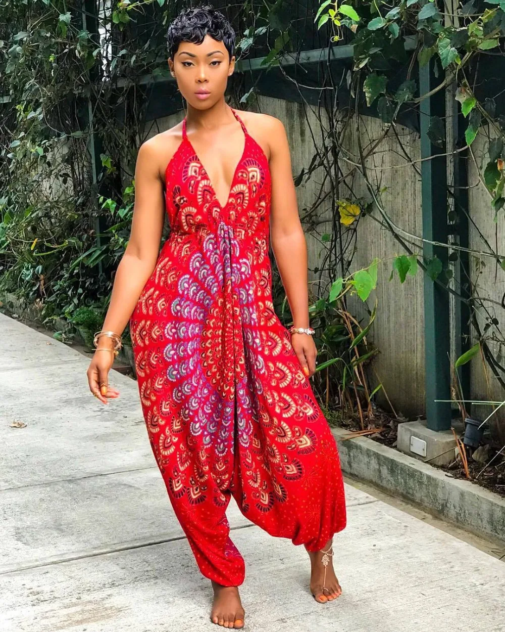 8892486933_1743081036