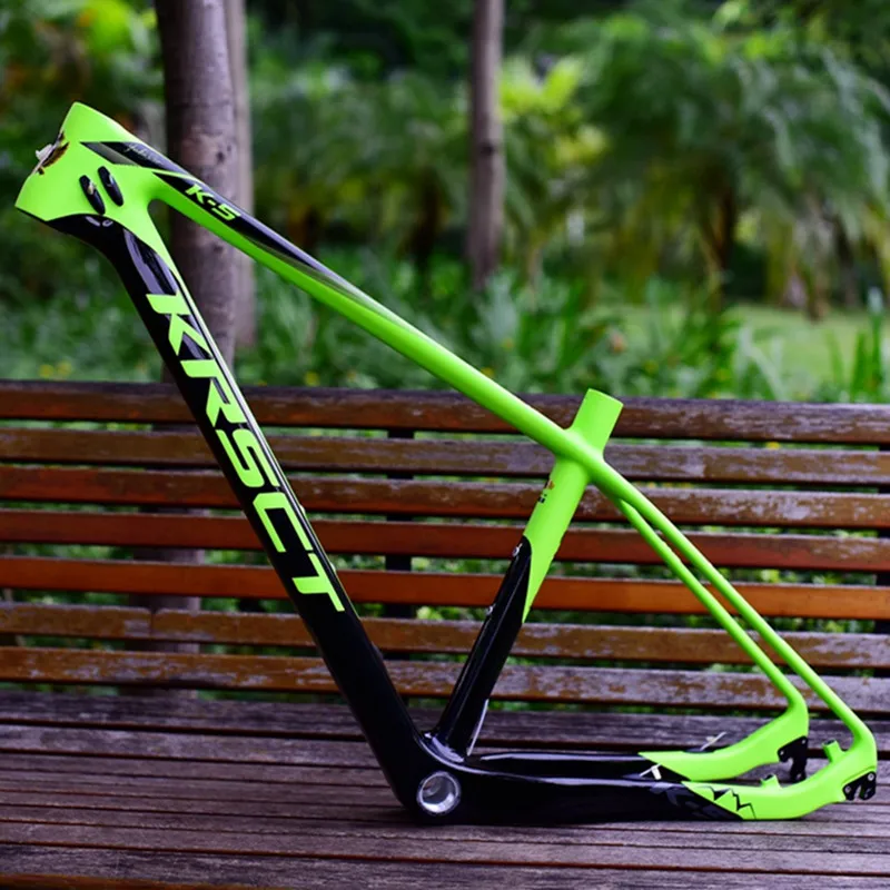 Cheap Ultralight 1020g Carbon fiber Mountain Bike Frame glossy 26/27.5/29er MTB Bicycle Frame T700/T800 Carbon Frame 16.5/17.5 inch 2 Cheap Ultralight 1020g Carbon fiber Mountain Bike Frame glossy 26/27.5/29er MTB Bicycle Frame T700/T800 Carbon Frame 16.5/17.5 inch 2