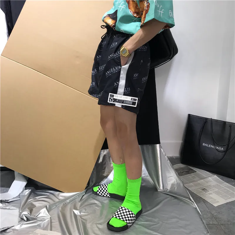 8 (17)