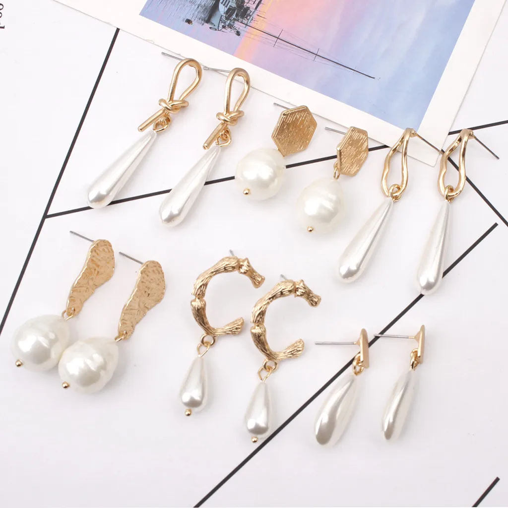 

Network Red Metal Irregular Shaped Beads Geometric Creative Earrings Ladies Vintage Gold Drop Earrings For Women Pearl Jewelry