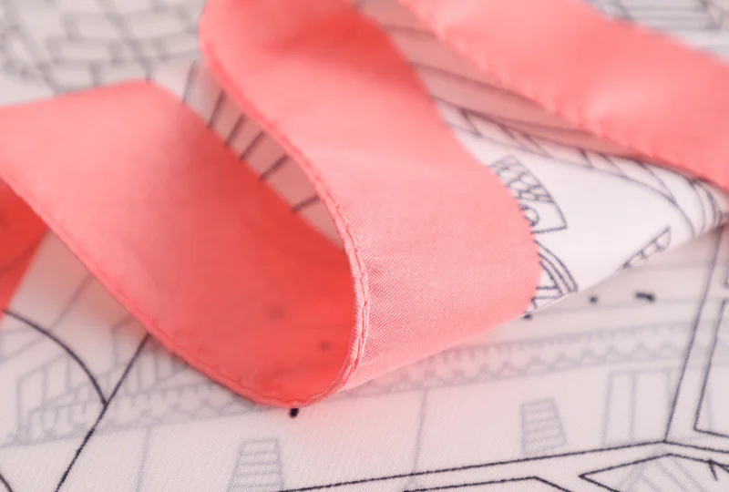 10921565737_2070773686