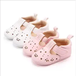 Модная детская полиуретановая обувь полые детские противоскользящие первые ходоки принцессы для маленьких девочек обувь
