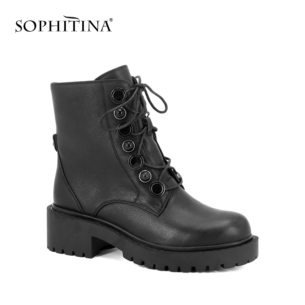 SOPHITINA/; Лидер продаж; женские ботильоны; Цвет Черный; Высококачественная теплая обувь из натуральной кожи; ботинки в стиле ретро с круглым носком и металлическими украшениями; M60