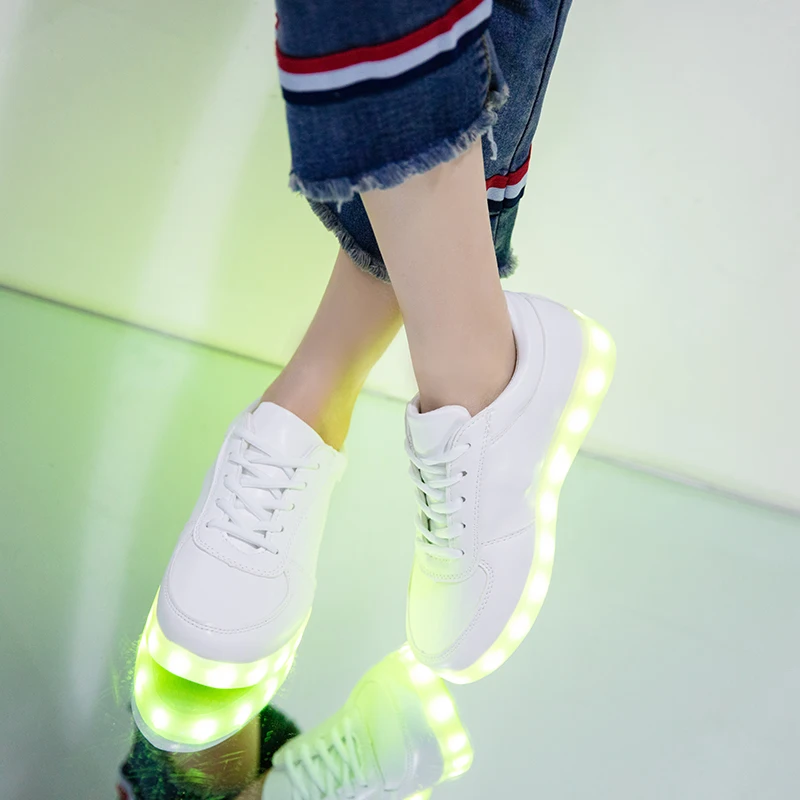 7ipupas Хорошие ПУ светящиеся кроссовки USB белая детская обувь с подсветкой светильник унисекс детская теннисная обувь для девочек led Feminino светящиеся кроссовки - Цвет: Белый