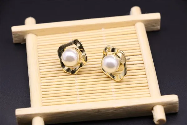 Details04