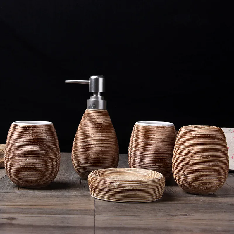 Нарисованные вручную керамические санитарные принадлежности набор из пяти предметов для ванной спринцовка набор для мойки креативный