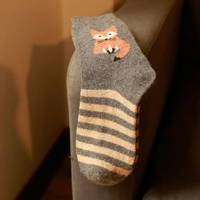 2018 Autumn And Winter Women Funny Fox Print Striped Warm Short Socks Random 1 Pair