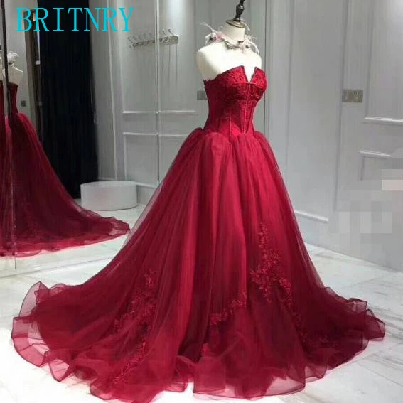 

BRITNRY New Arrivals Strapless Tulle Lace Appliques A Line Plus Size Red Wedding Dress Court Train Custom Made