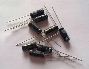 

Pengiriman gratis 100 pcs/lot 50 V 0.47 UF 4*7mm 4mmX7mm Aluminum electrolytic capacitor ic ...