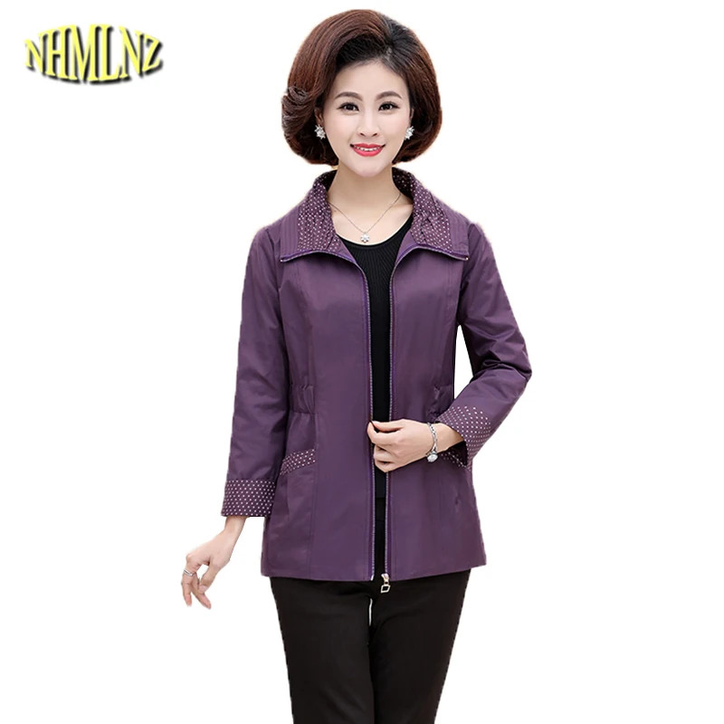 

2019 New Autumn Short Jacket Middle-aged Women Large size 4XL Thin Jacket Long sleeves Solid color Coat Female outwear DAN252
