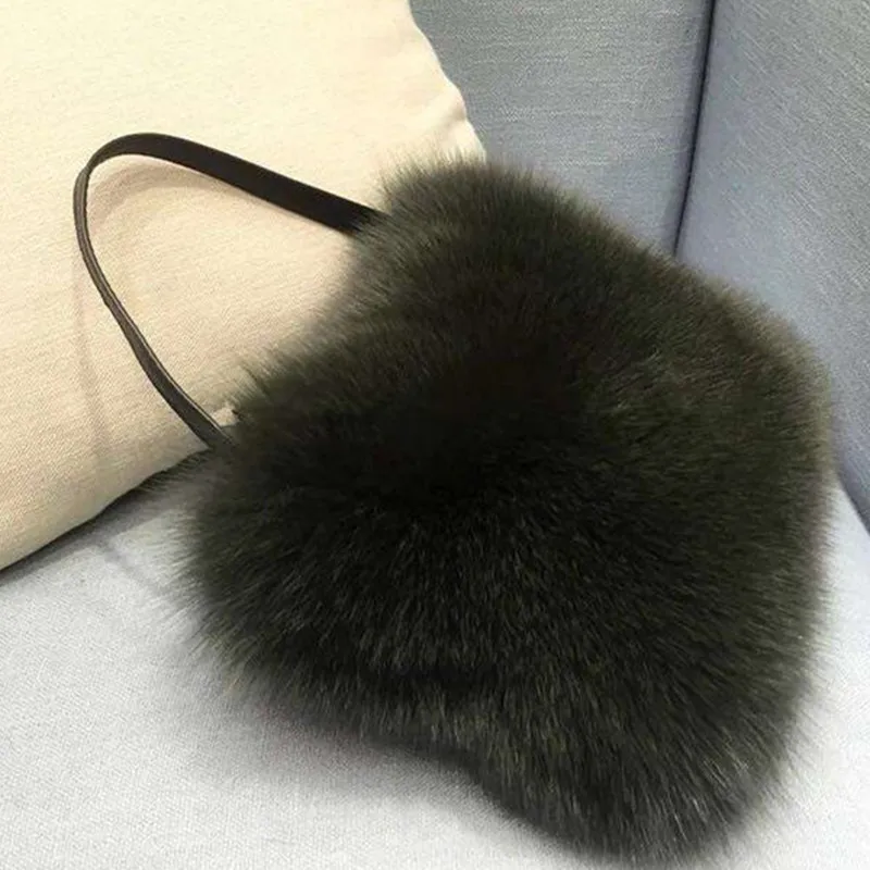 9269567058_1869021505_