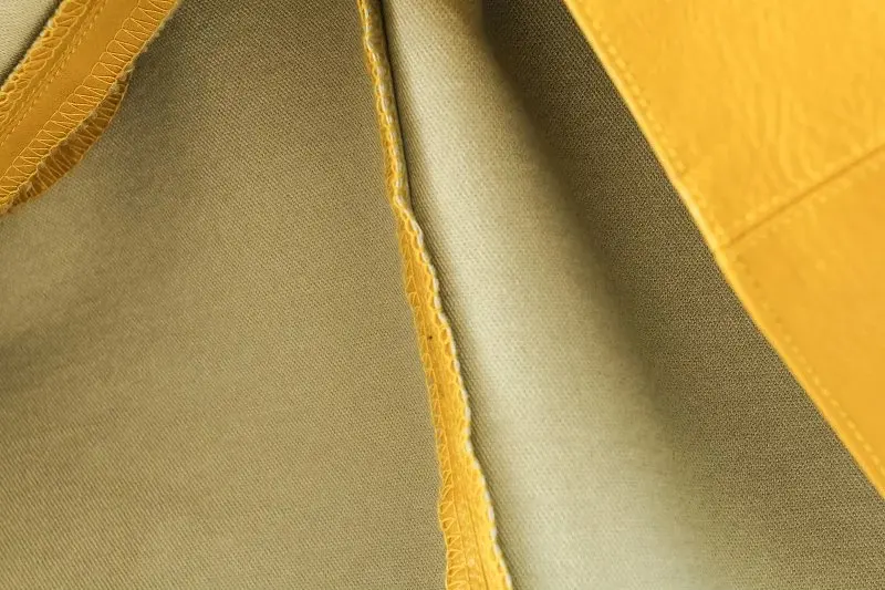 (12)