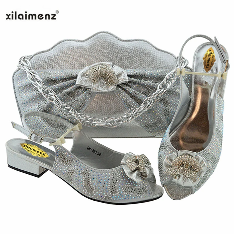 Silver Color Latest Design Italian Woman Sandals Shoes Low Heels