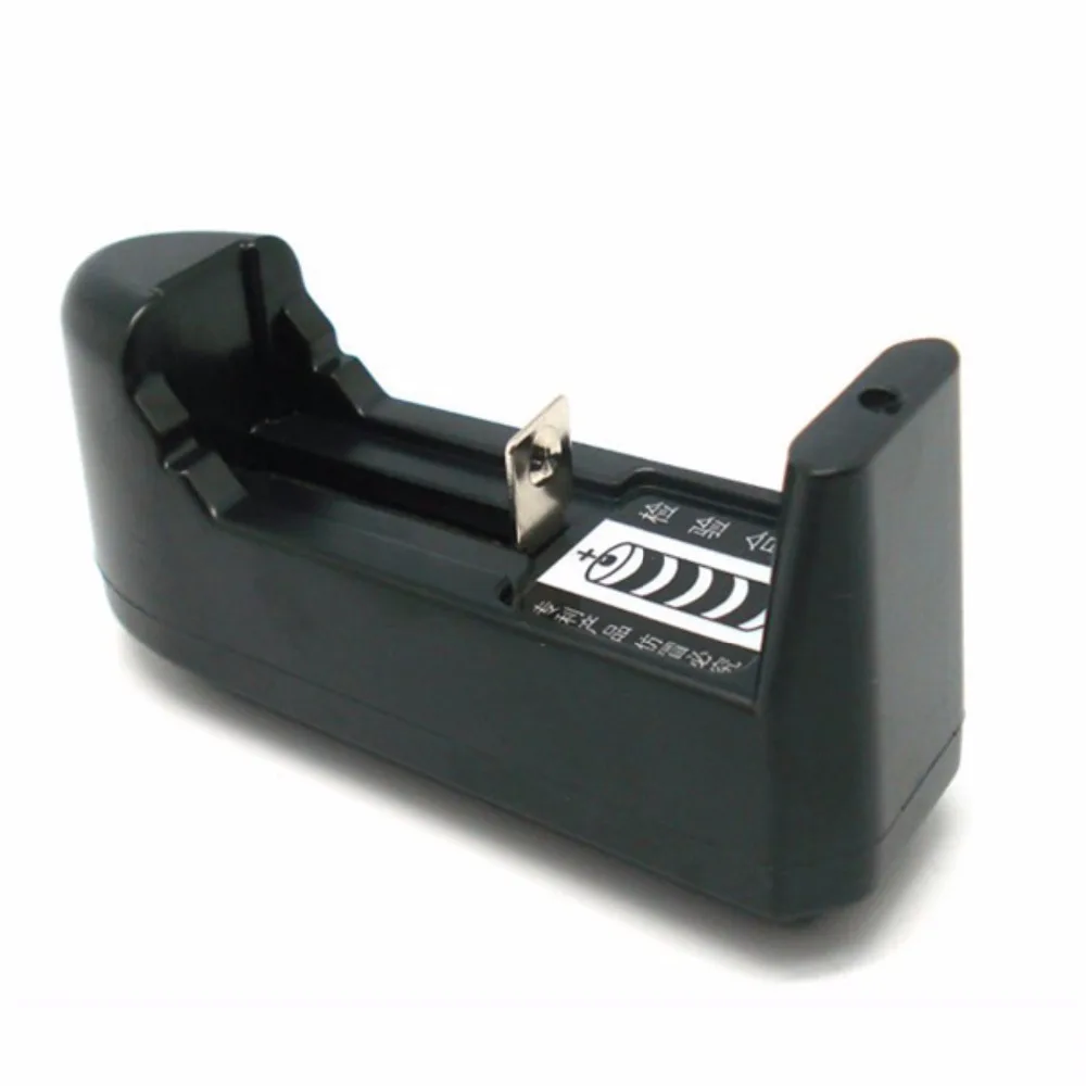 

10PCS/LOT Automatic adjustment,universal charger For 1.2V 3.6V 3.7V Li-Ion Recharge Battery Charger for 18650,14500, 26650,10440