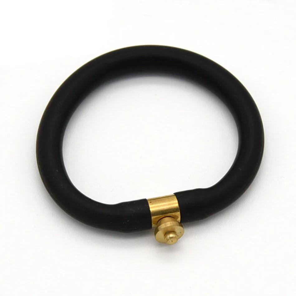 3668379812_279567083