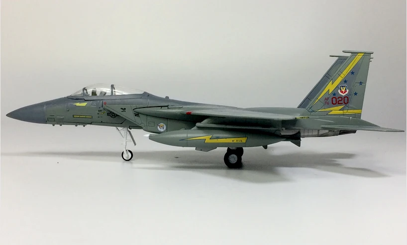 

AMER 1/100 US Army F-15 Strike Eagle fighter bomber model Alloy aircraft model Collection model Holiday gift