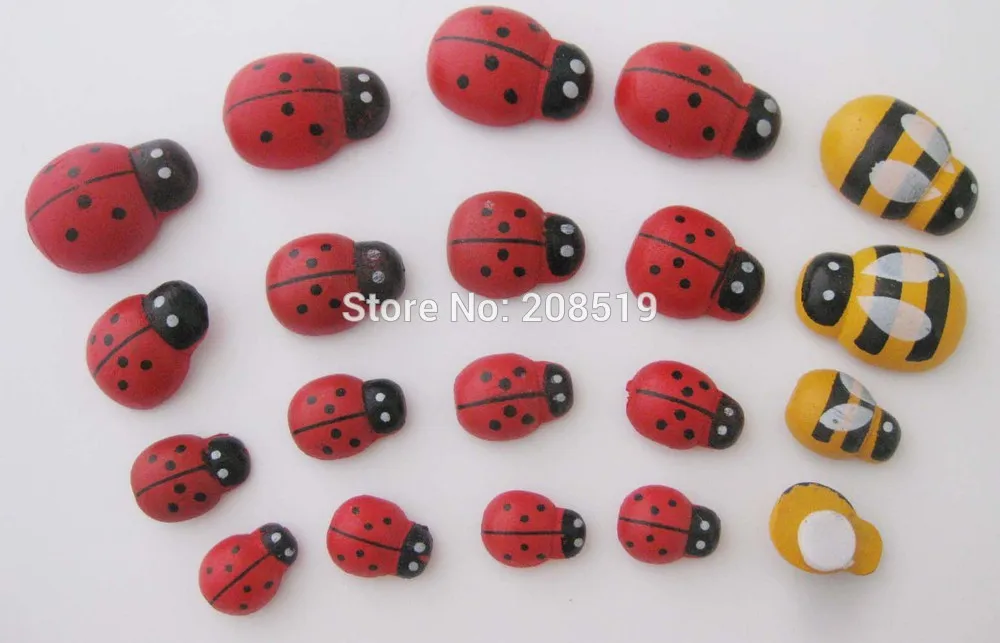 

Assorted sizes Glued Red Ladybird and Yellow Bee Flatback wood Crafts Beads For Home Decoration scrapbooking sticker