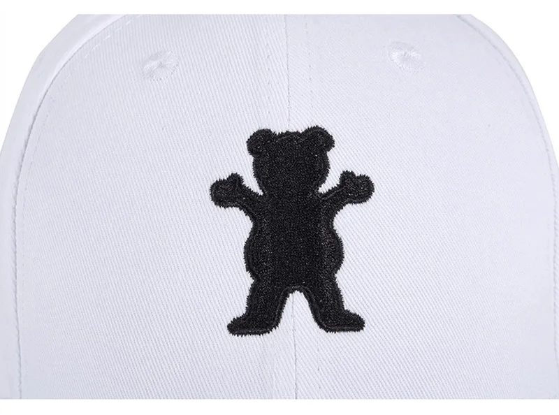 baseball-cap-bear-detail-logo