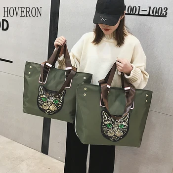 

Short-distance travel bag ladies cartoon cat handbag fashion sequin shoulder bag nylon large-capacity shoulder bag Woman handbag