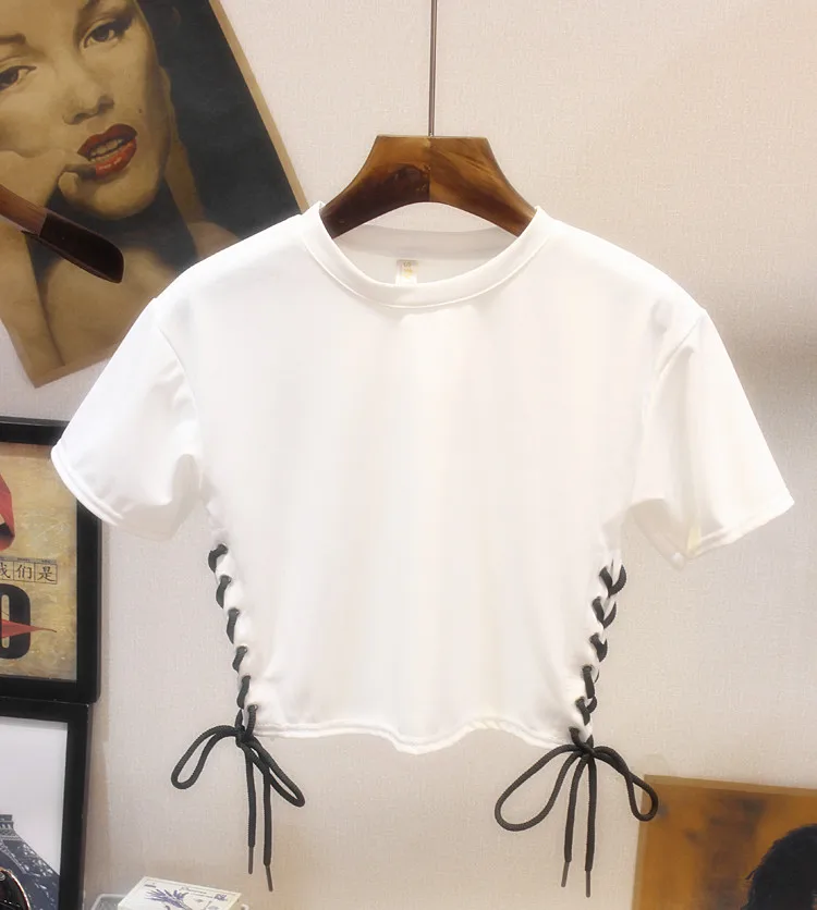 Летняя женская короткая хип-хоп Футболка боковая Бандаж с вырезами укороченные топы для девушек стиль уникальный стиль открытый пупок футболки футболка femme