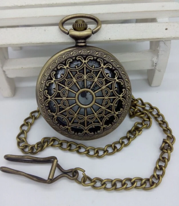 High Quality Retro Style Bronze Steampunk Quartz cowboy chain Clock Pocket Watch Spider Web Hollow | Наручные часы