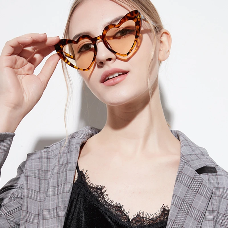 Moda 2018 del amor del corazón gafas de sol mujer ojo de vintage negro Rosa rojo corazón forma gafas de sol las mujeres uv400|Gafas de sol para mujer| AliExpress