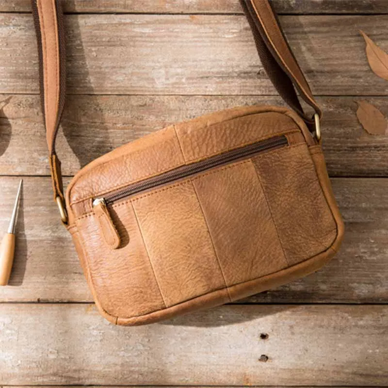 AETOO Genuine Leather Men Messenger Bag Hot Sale Male Small Man Fashion Crossbody Shoulder Bags Men's Travel New Handbags