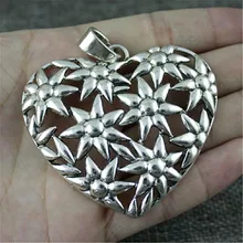 Wysiwyg 1ピース/ロット72 × 67ミリメートル花ハートチャームペンダントジュエリーメイキングのためにアンティークシルバー色の合金チャーム(China)