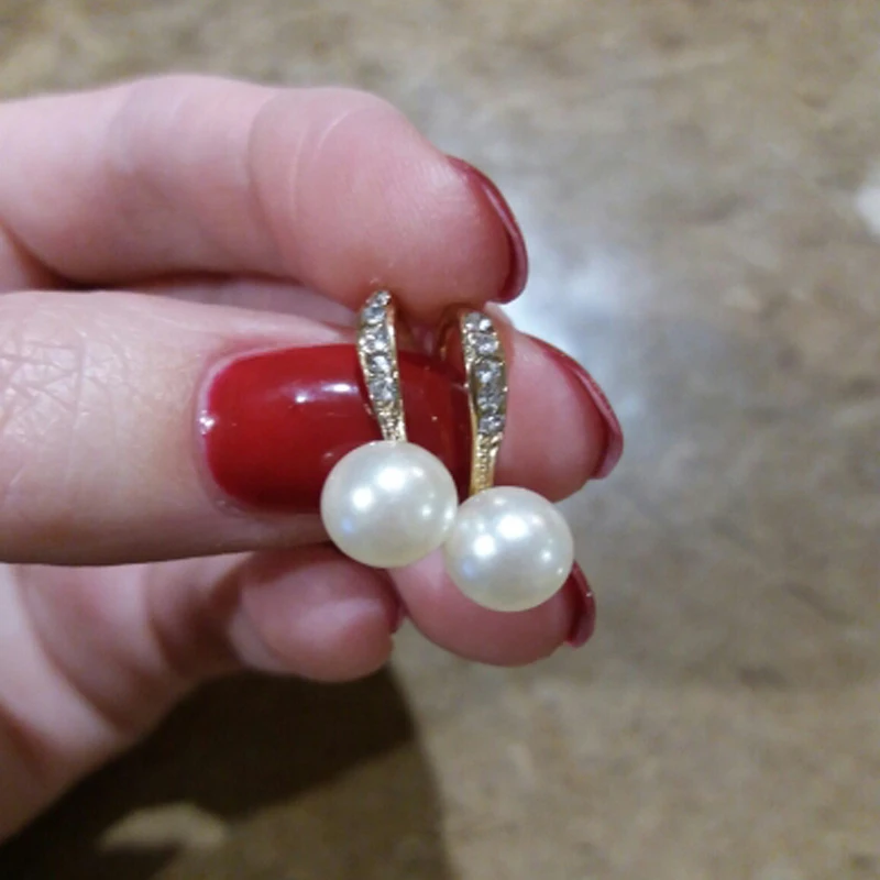 Neue Design Einfache Simulierte Perle Ohr Schmuck Gold-Farbe Ohrringe für Frauen Hohe Qualität Kristall Ohrring Kostenloser Versand