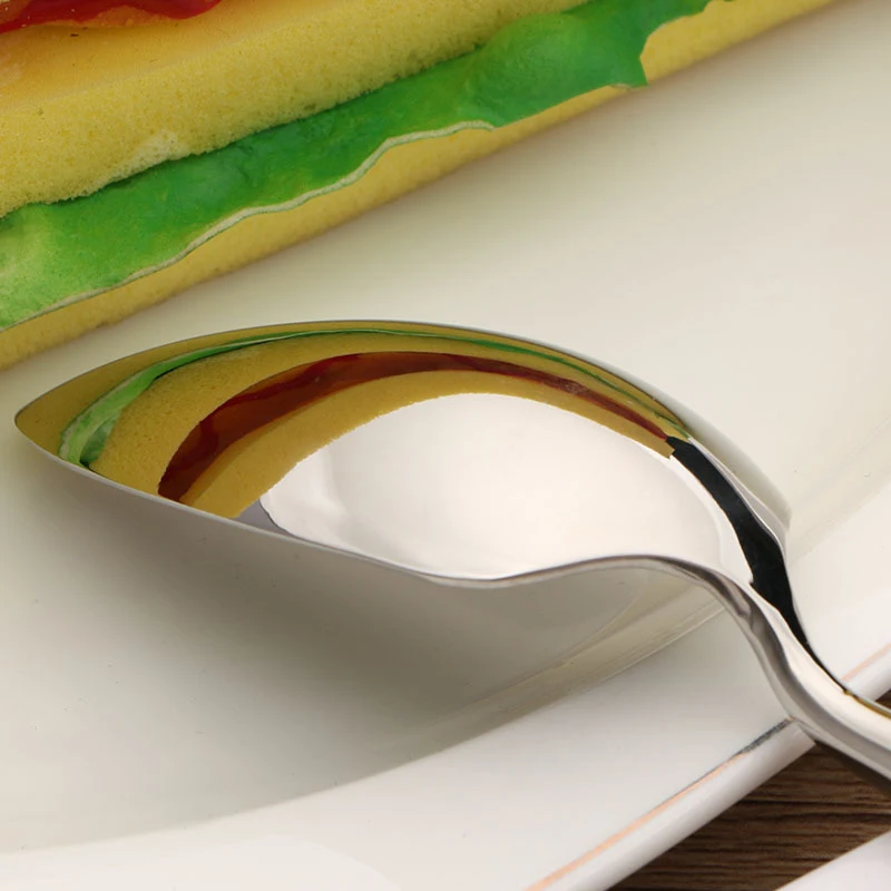 flatware set (8)