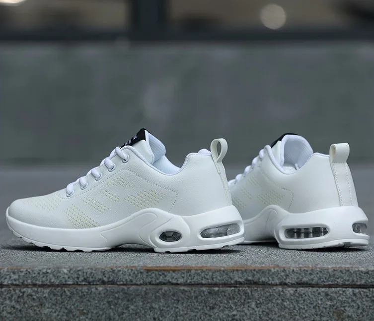 QQ20180629-175324.Women Casual Shoes 2018 Spring Autumn Soft Leather Women Shoes Fashion Women Flats Breathable Women Sneakers