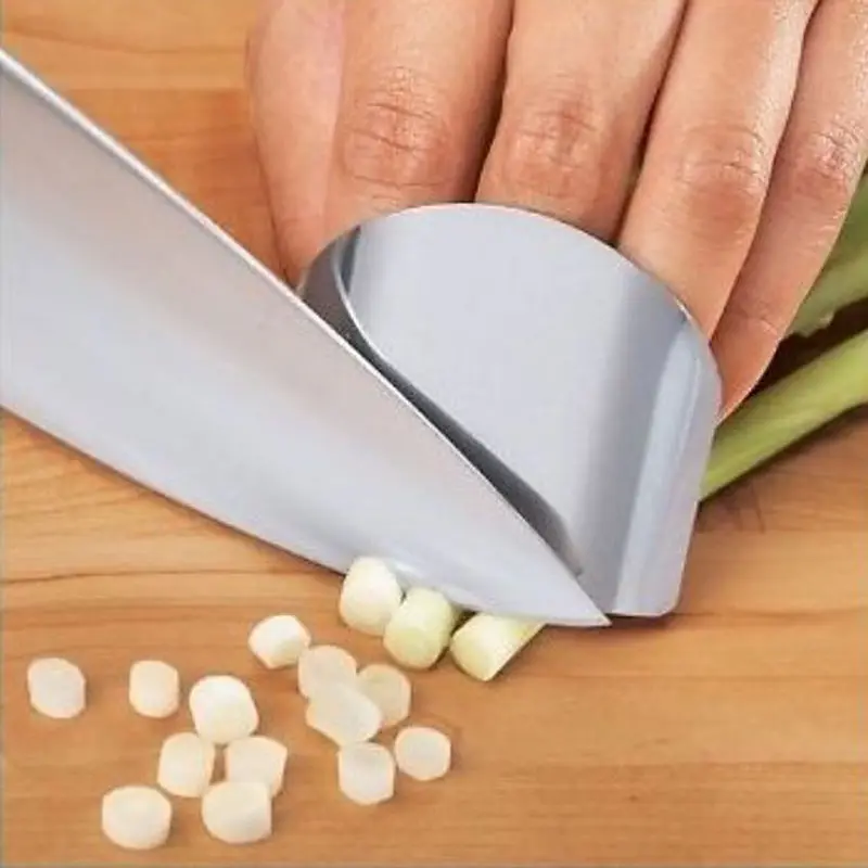 

1Pc New Creative & Essential Stainless Steel Finger Nail Protector Guard Chop Safety Slice Knife Kitchen Tool