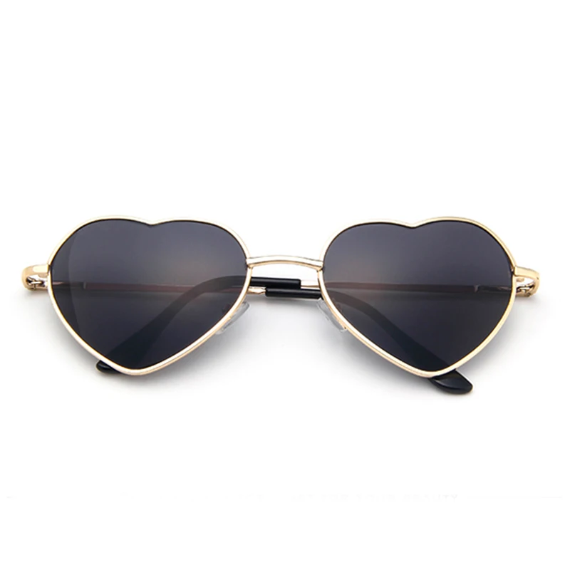 Womens Heart Shaped Mirrored Sunglasses - Black