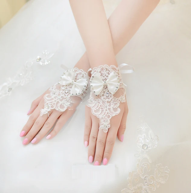 Vintage White Ivory Wedding Gloves Bridal Bow Fingerless Beads Satin Vintage White Ivory Wedding Gloves Bridal Bow Fingerless Beads Satin Lace Bride Short Accessories
