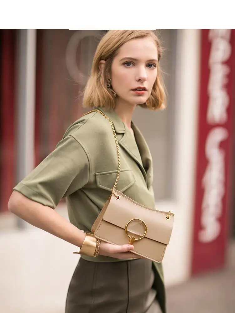 

Ocean Ring Chain Pack 2019 New Kind High Sense Cattle Leather Slant Bag Mini hasp handbags