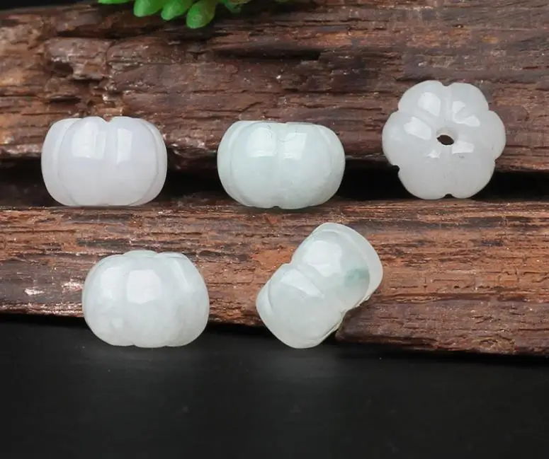

Hagit- Hagit- Natural jade jade large flower jade beads