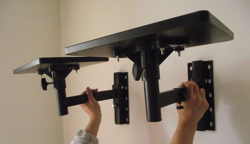 Full Motion Speaker Bracket Mount Heavy Duty Flexível Inclinação Rotação Suporte do Alto-falante com Bandeja Projetor Pcs Par - Image 2